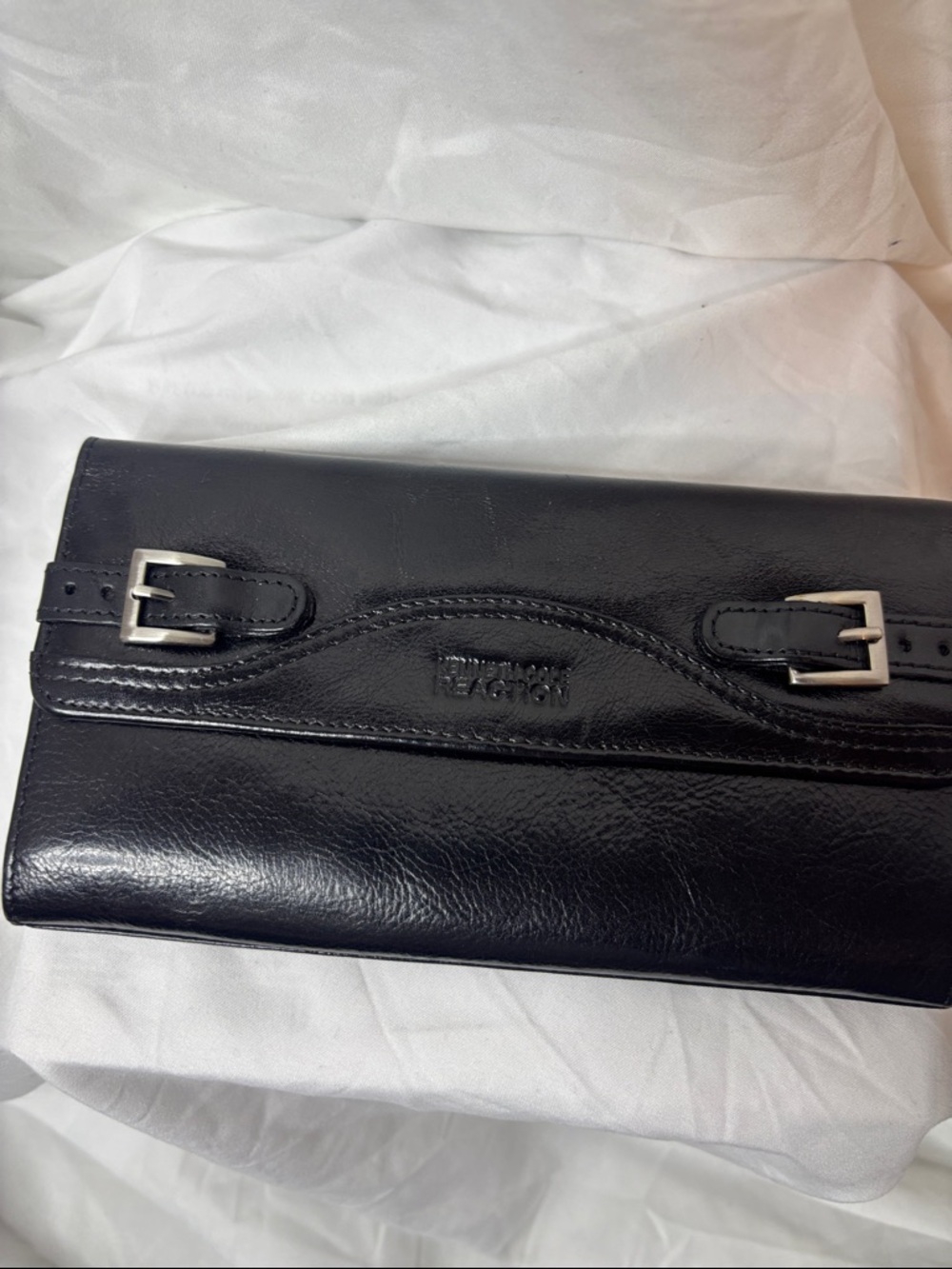 Kenneth Cole Reaction Black Leather Clutch Wallet